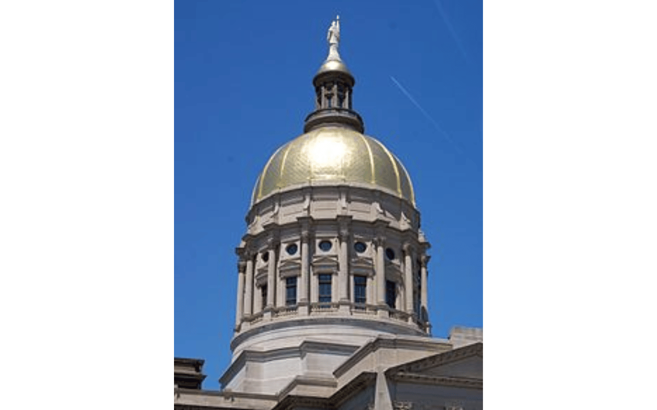 Picture of the gold dome at the Georgia State Capitol.