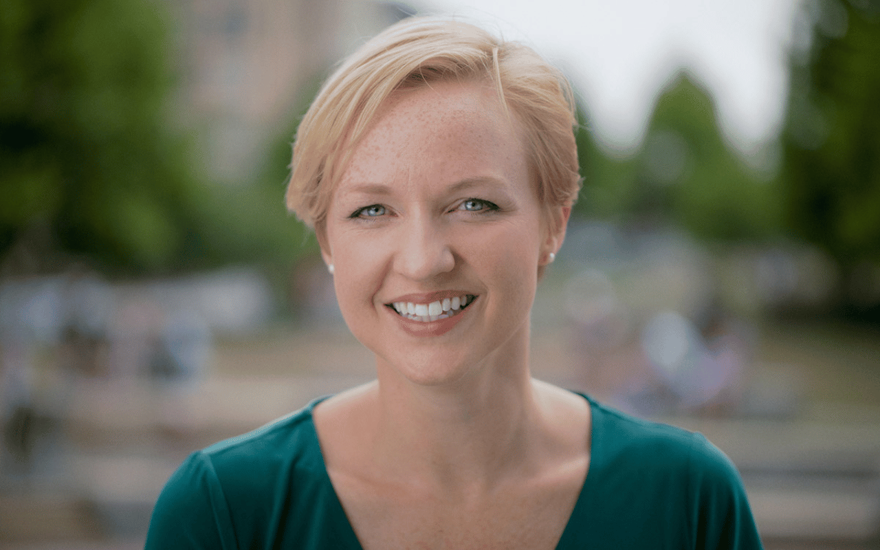 Headshot of Dr. Jessica Fernandez.