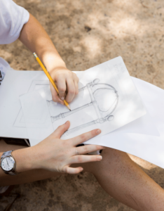 A student does a sketch of an arch at the UGA CED.