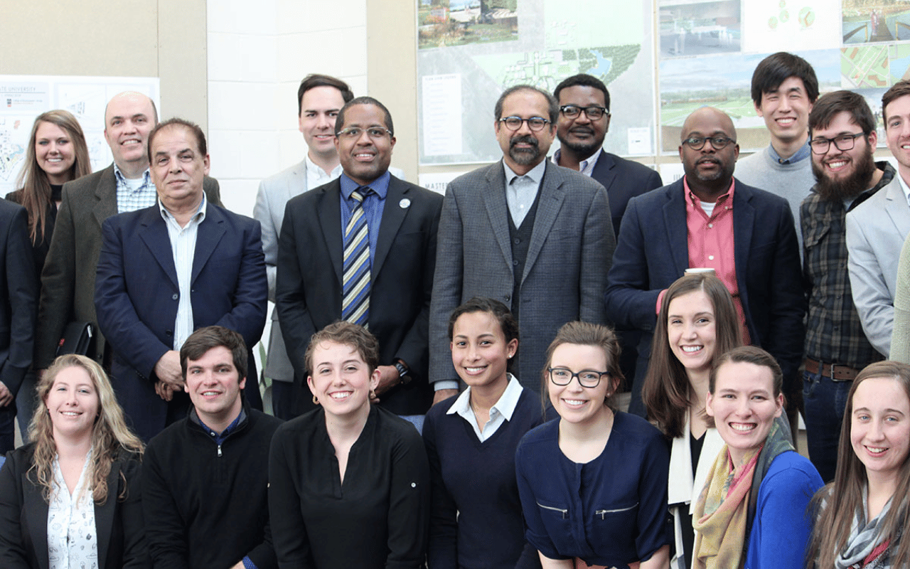 A group of students and administrators from UGA and FVSU.